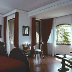 Borgo Santandrea Hotel 5*
