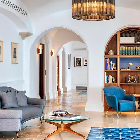 Borgo Santandrea 5*