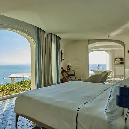 Borgo Santandrea ホテル
