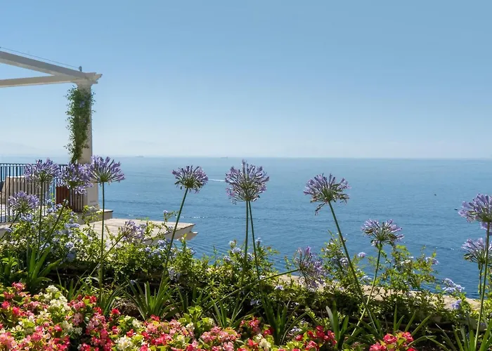 Borgo Santandrea فندق