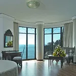 Borgo Santandrea Hotel 5*